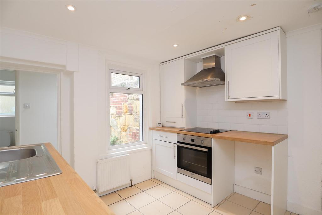 Shepherd Street, St. Leonardsonsea, East Sussex. TN38 0ET 2 bed