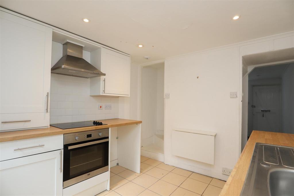 Shepherd Street, St. Leonardsonsea, East Sussex. TN38 0ET 2 bed