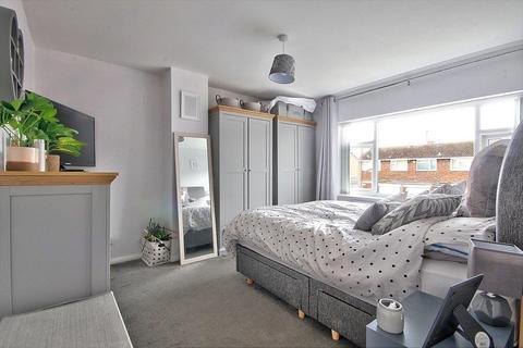 16 Berryfield Road, Evesham, WR11 2QD