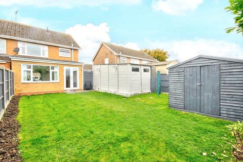 16 Berryfield Road, Evesham, WR11 2QD