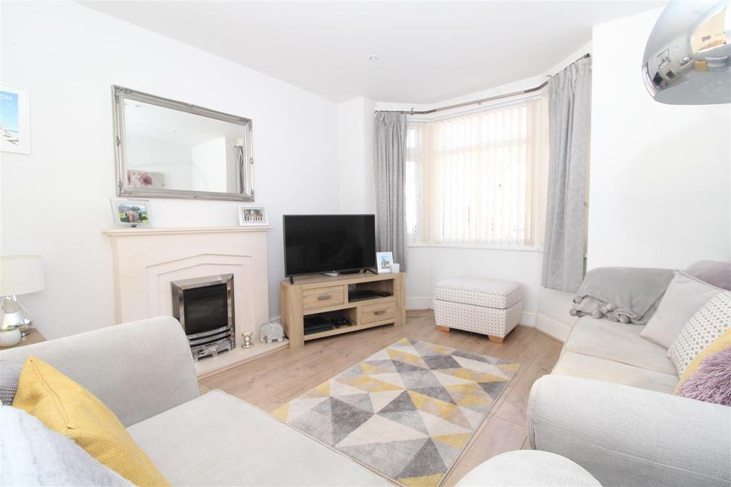 Donnington Avenue, Coundon, Coventry 3 bed end of terrace house £240,000