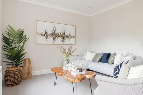 1b Denham Road, Epsom, KT17 3AA