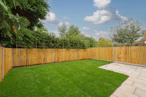 1a Denham Road, Epsom, KT17 3AA