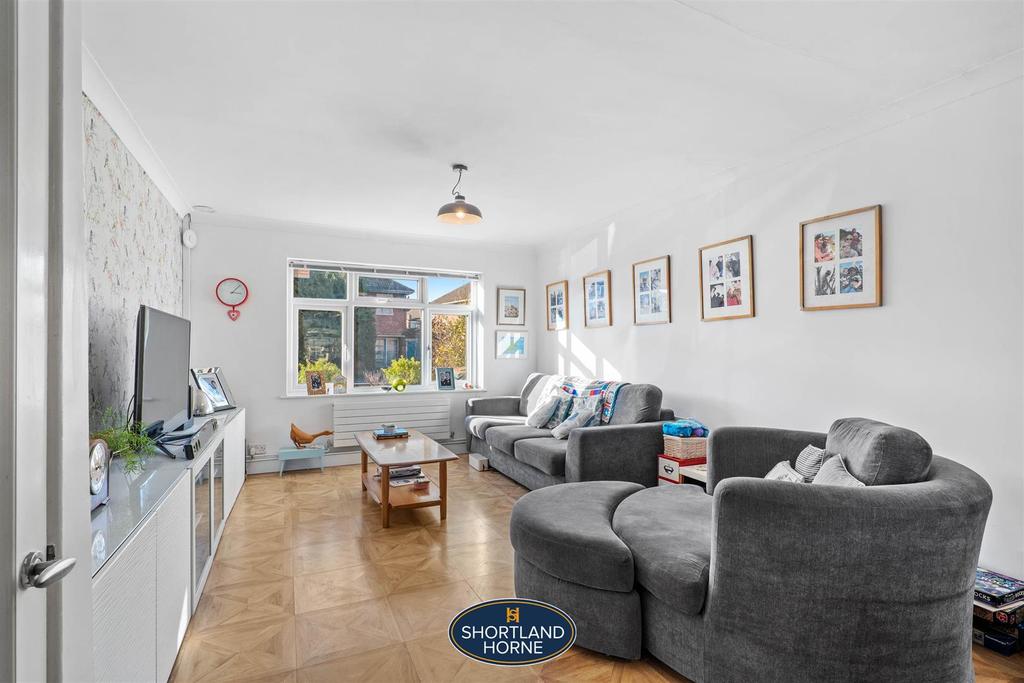 Daleway Road, Finham, Coventry 3 bed semidetached house £400,000