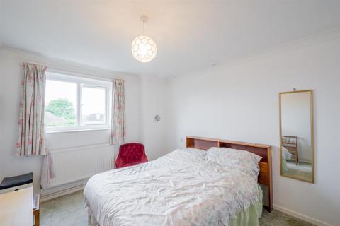 2 bedroom apartment for sale - Larkspur Court, Halesowen, B62 9NA