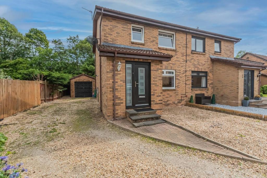 Spinners Wynd, Tillicoultry 3 bed semidetached house £174,995