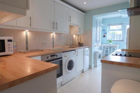 59 The Fairway, Gravesend, DA11 7LN