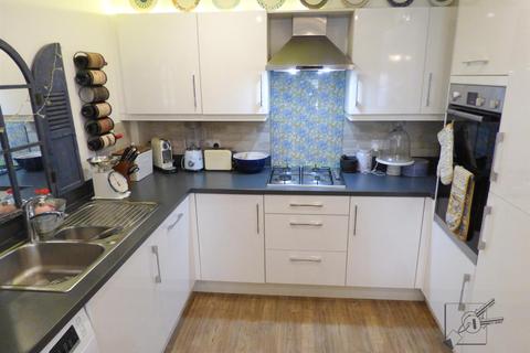 16 Chancel Drive, Wainscott, Rochester, ME3 8FT