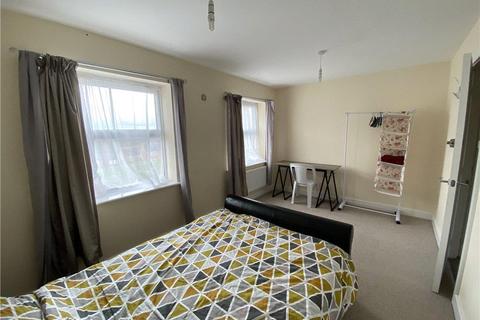 8 Tulip Tree Road, Nuneaton, CV10 9FG
