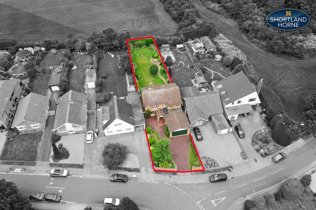 Magyar Crescent, Nuneaton 5 bed detached house £539,000