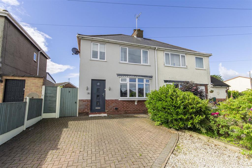 Locko Road, Lower Pilsley, Chesterfield 3 bed semidetached house for