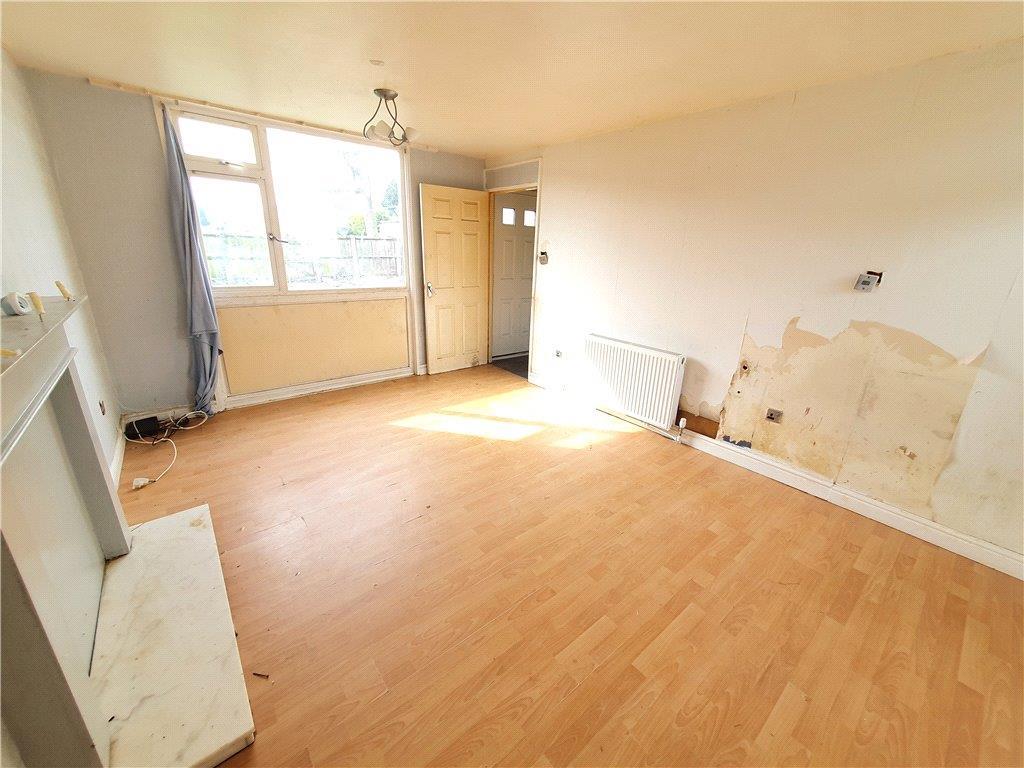 Living Room.jpg