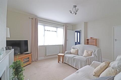 30 Alexander Road, Reigate, RH2 8EA