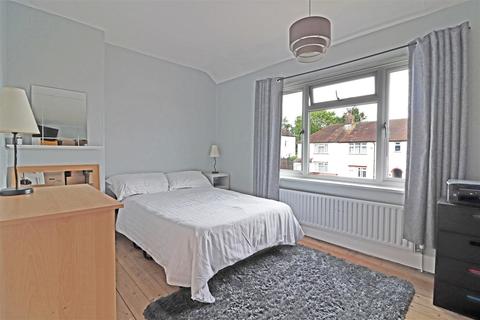 30 Alexander Road, Reigate, RH2 8EA