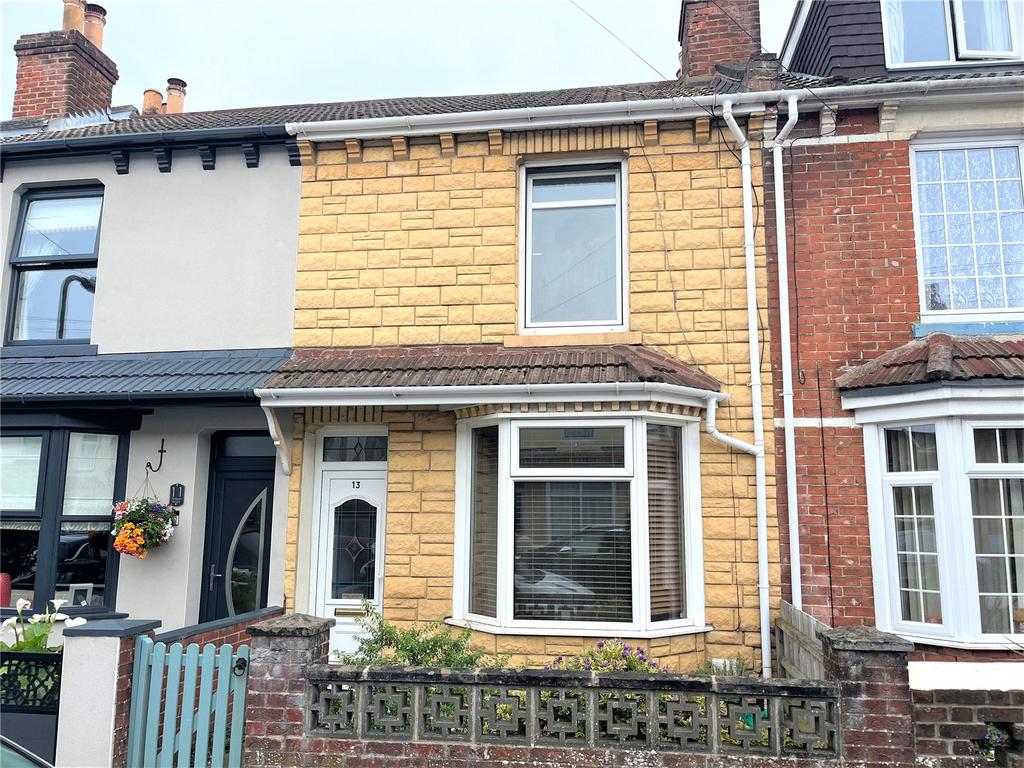 Tintern Road, Gosport, Hampshire, PO12 2 bed terraced house £205,000