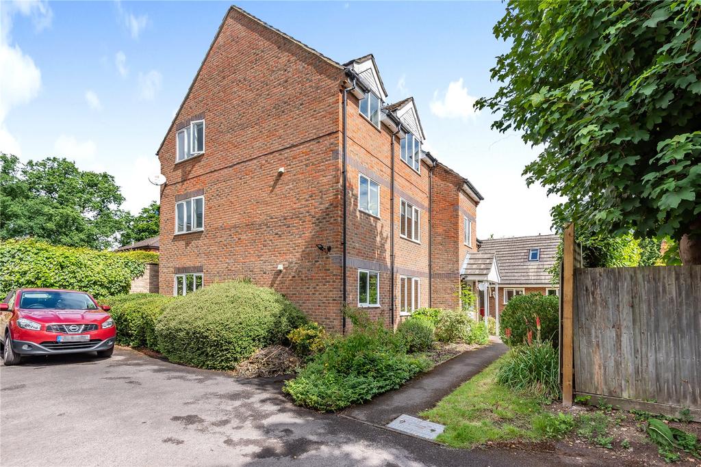 Sunninghill Road, Sunninghill, Ascot, Berkshire, SL5 1 bed apartment