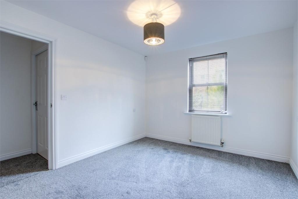 Dalton Crescent, Durham City, DH1 4 bed end of terrace house £365,000