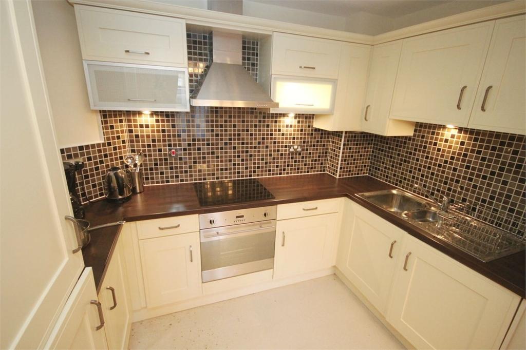 Westbeck House, Cockerton Green, Darlington, DL3 2 bed flat £119,995