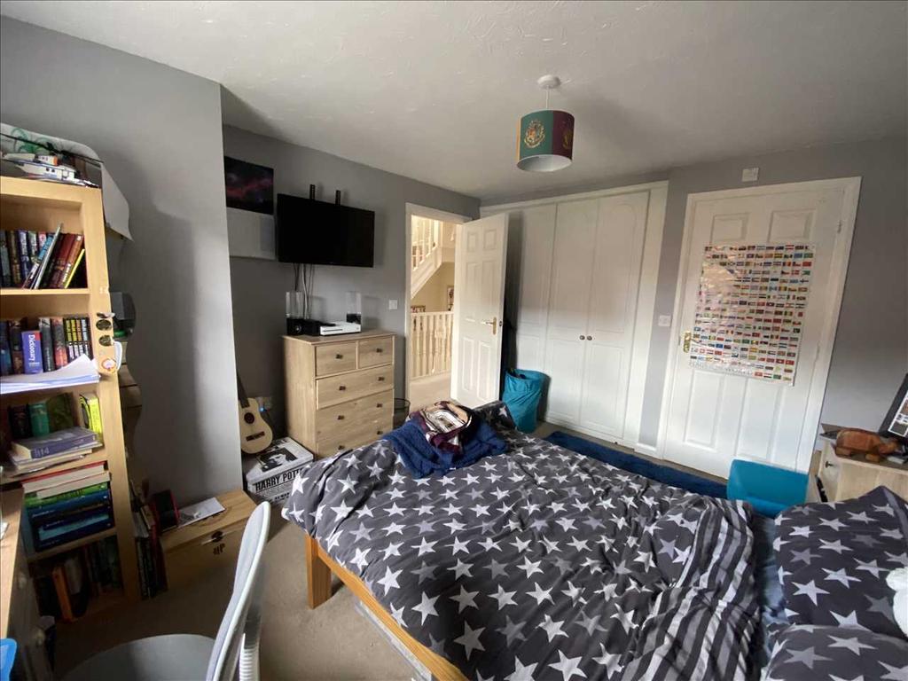 Bedroom (front)