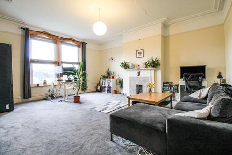 1 bedroom apartment to rent, Burton Crescent, Headingley, Leeds, LS6