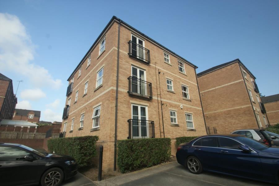 BROOM MILLS ROAD, FARSLEY, PUDSEY... 1 bed apartment £695 pcm (£160 pw)