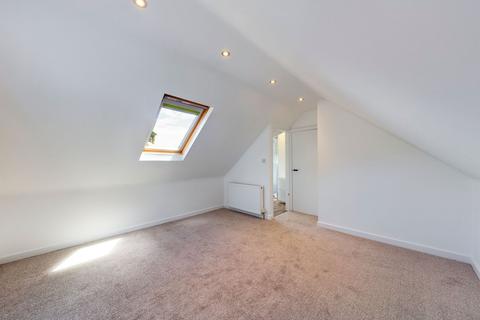 2 Brockhall Road, Flore, Northampton, NN7 4NG