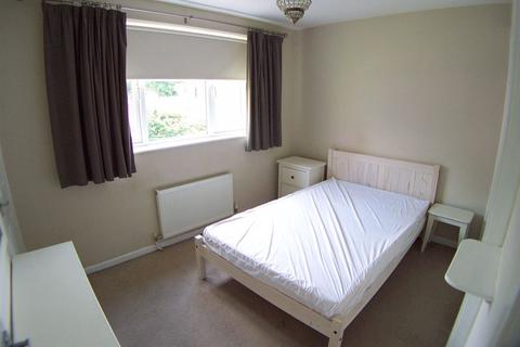 8 Chapel Fold, Leeds, LS6 3RG