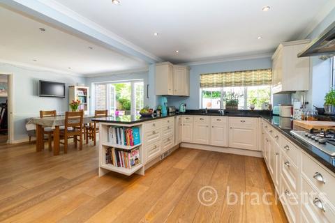 4 bedroom detached house for sale, Albany Hill, Tunbridge Wells