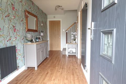 33 Cunningham Drive, Lutterworth, LE17 4YR