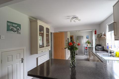 33 Cunningham Drive, Lutterworth, LE17 4YR