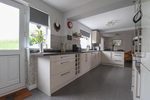 33 Cunningham Drive, Lutterworth, LE17 4YR