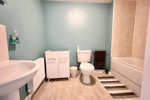 64 Elder Road, Grimsby, DN34 4GE
