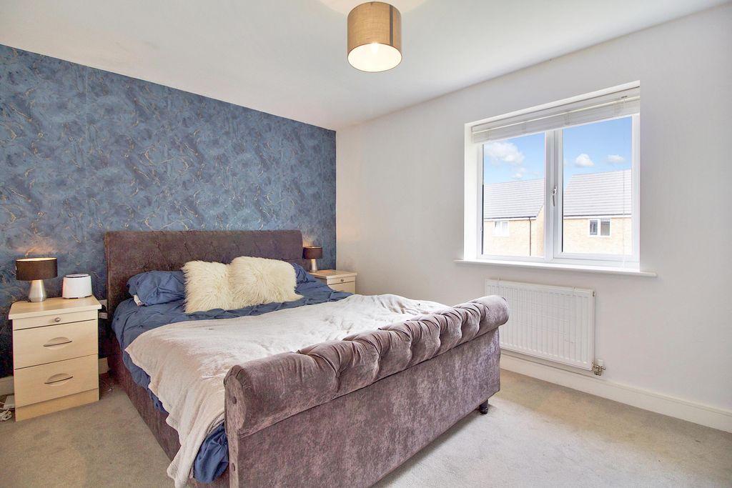 Bedroom 1 (Double)