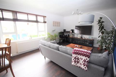 4a Taplin Drive, Hedge End, Southampton, SO30 4NU