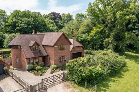 3 bedroom detached house for sale, Goose Green, Gomshall, Guildford, Surrey, GU5