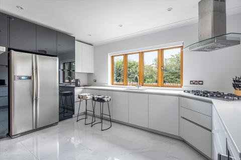 3 bedroom detached house for sale, Goose Green, Gomshall, Guildford, Surrey, GU5