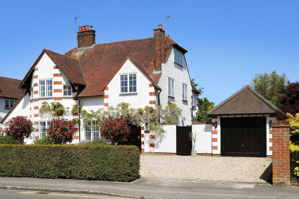 Bulstrode Way, Gerrards Cross, SL9 5 bed detached house £2,300,000