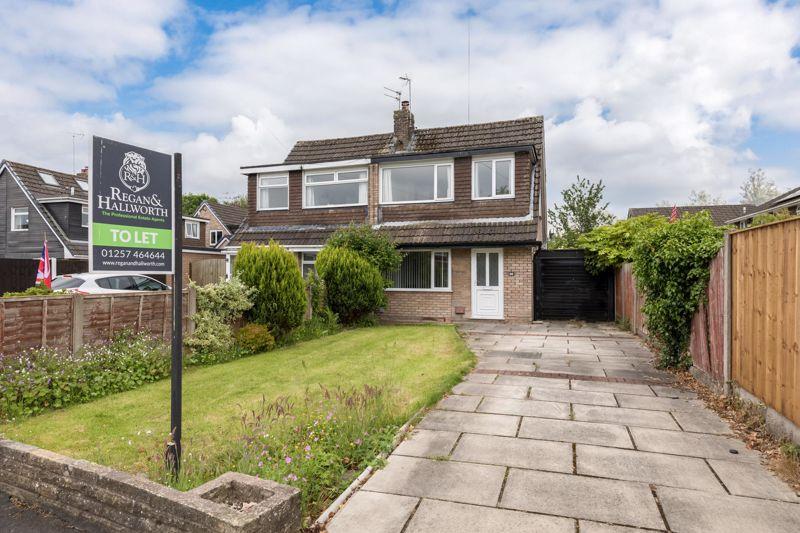 Burnside, Parbold, WN8 7PD 3 bed semidetached house £825 pcm (£190 pw)