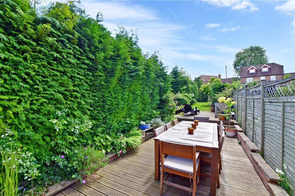 Mill Street, East Malling, West Malling, Kent 2 bed terraced house for