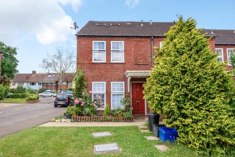 undefined, Park Crescent,  Twickenham,  TW2