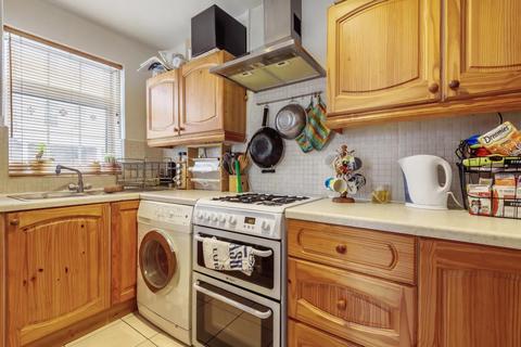 undefined, Park Crescent,  Twickenham,  TW2