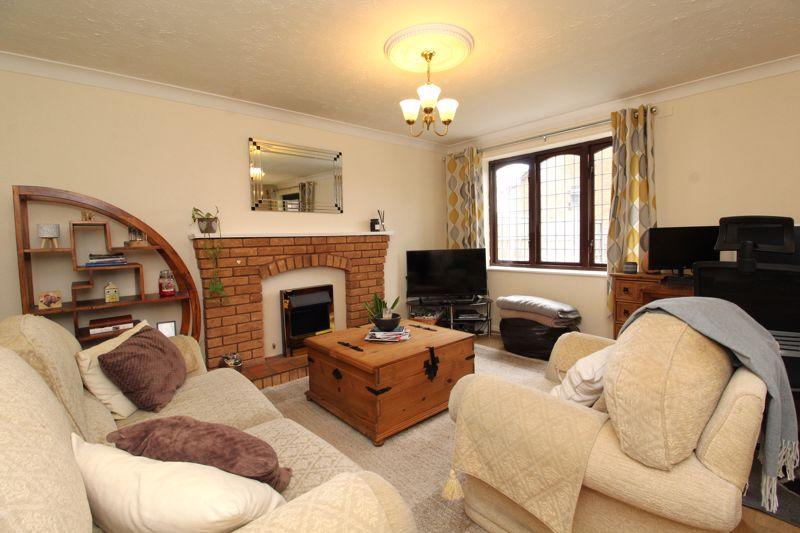 Enville Close, Turnberry, Bloxwich... 3 bed detached house £280,000