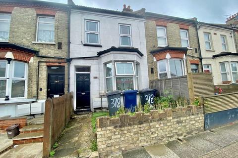 2 bedroom flat to rent, Oakleigh Road North, Whetstone, London N20