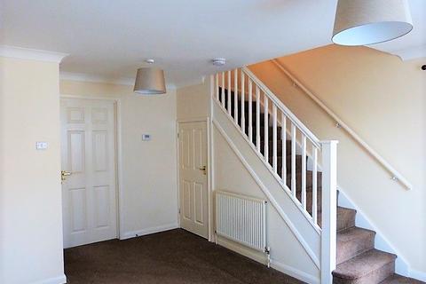 2 bedroom semi-detached house to rent, Braybrooke Close, Mendlesham IP14