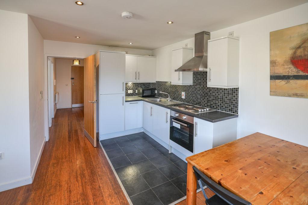 Apartment in Bristol - View 2