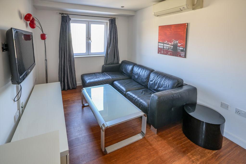Apartment in Bristol - View 5