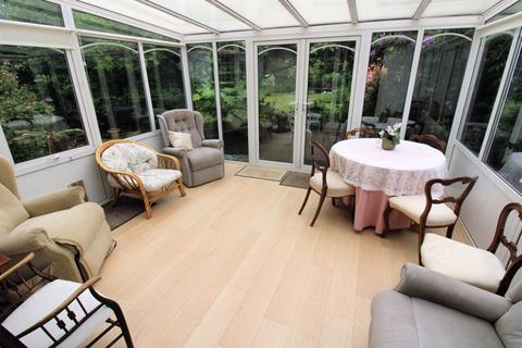 12 Monks Road, Banstead, SM7 2EP