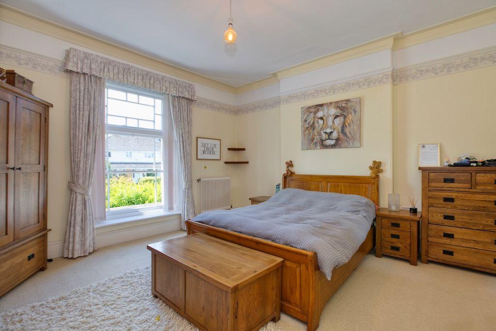 Bedroom 1 (Double)