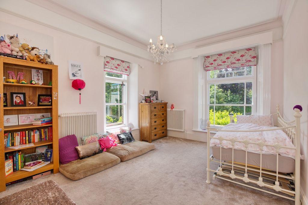 Bedroom 2 (Double)