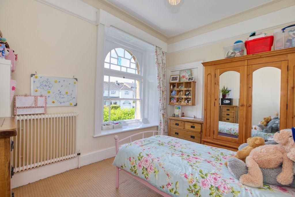 Bedroom 4 (Double)